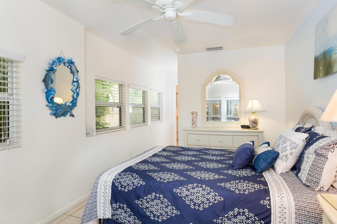 Photo of Bedroom in Sanibel