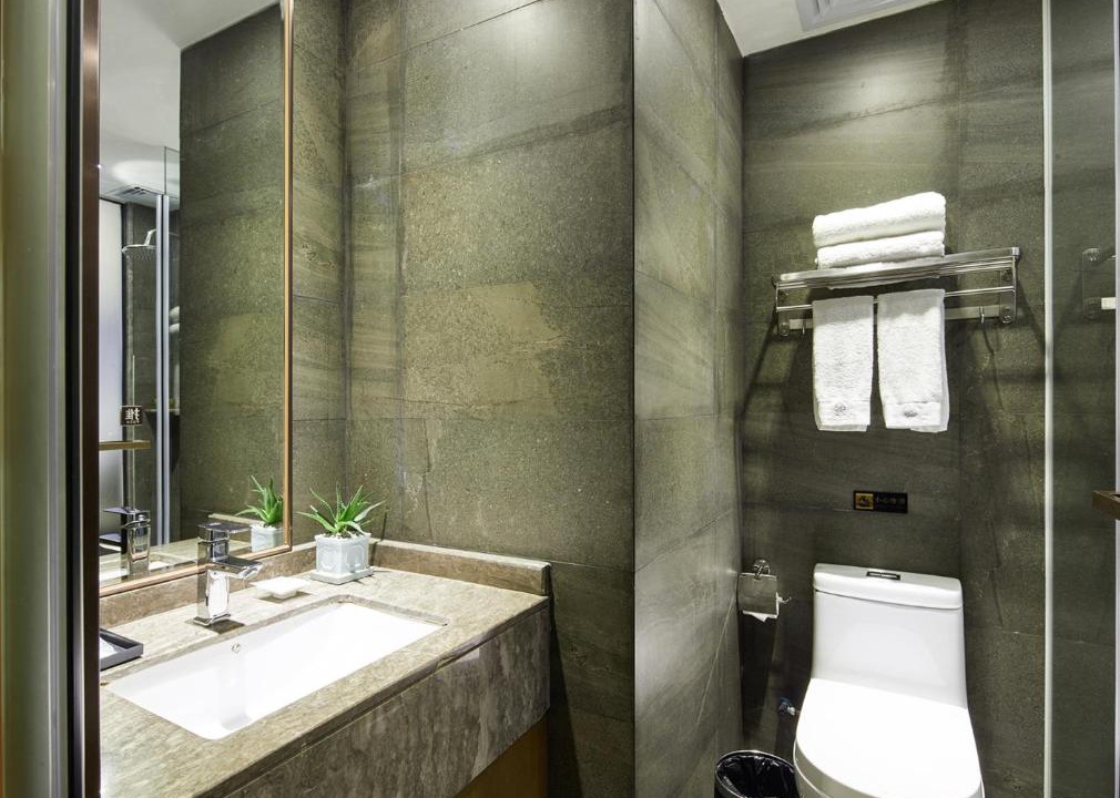 Photo of Bathroom in Luohu