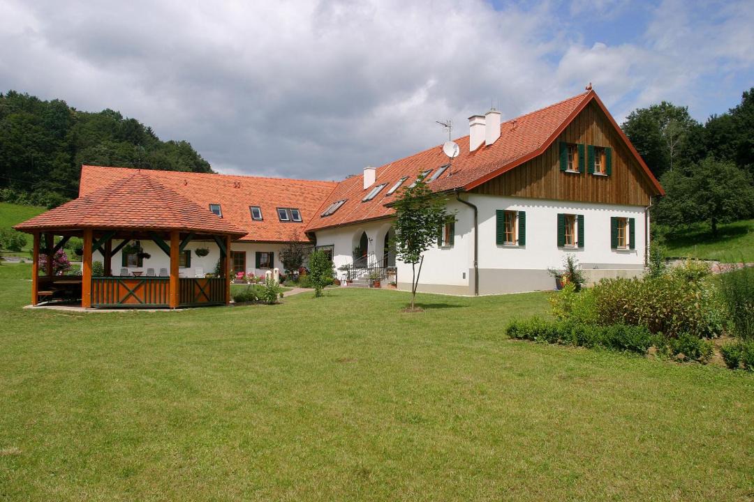 Photo of Buildings in Gemeinde Hohenbrugg-Weinberg