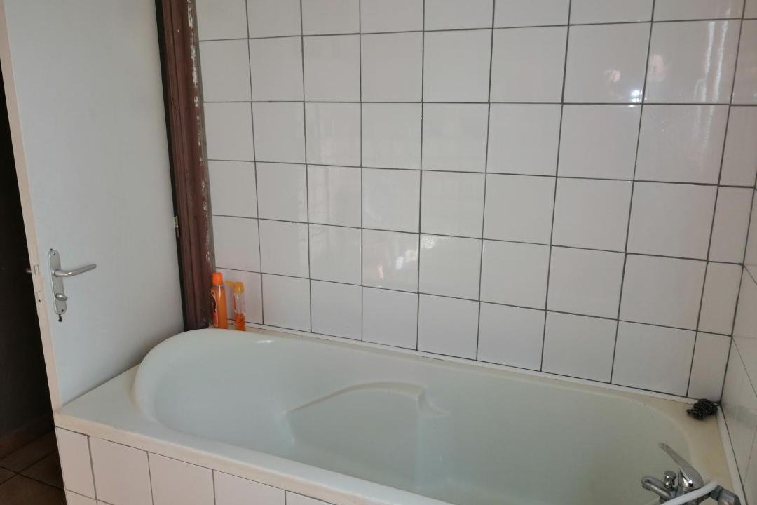 Photo of Bathroom in Montfavet