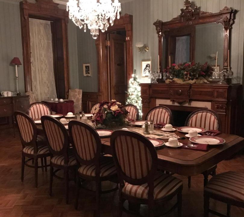 Photo of Livingroom in Saratoga Springs