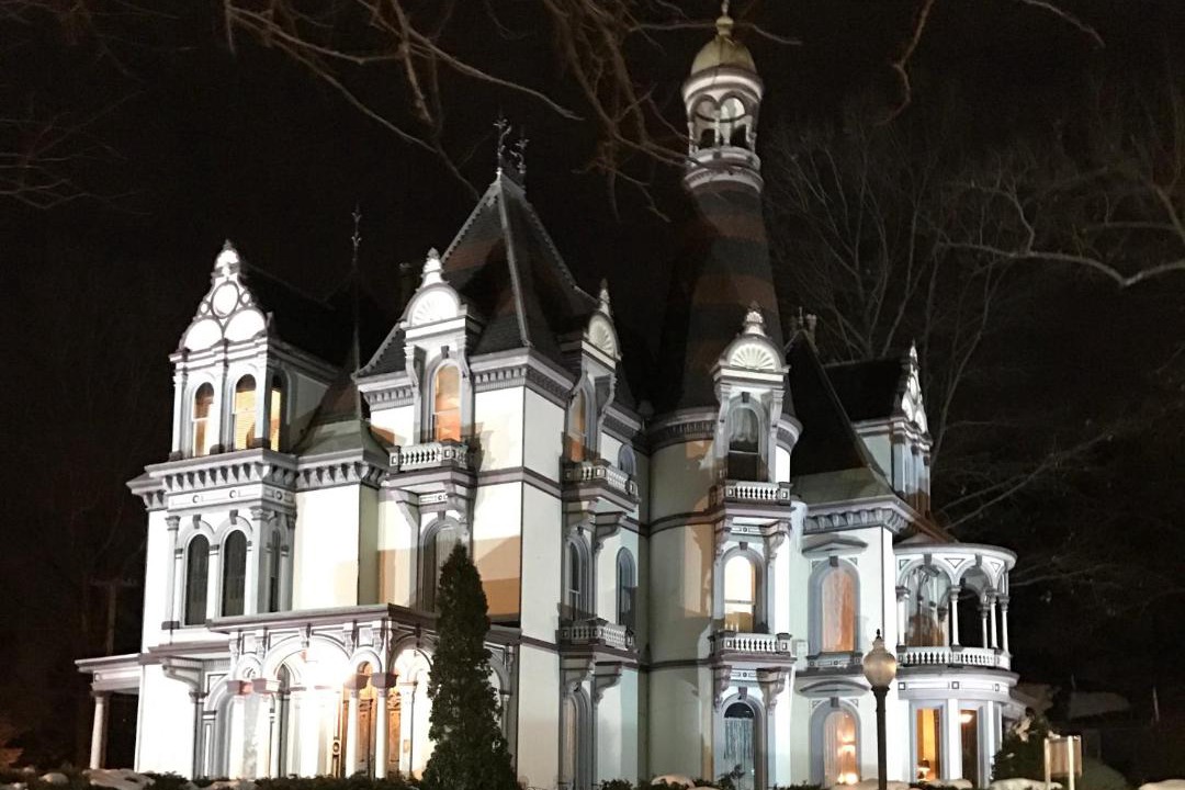 Photo of Buildings in Saratoga Springs