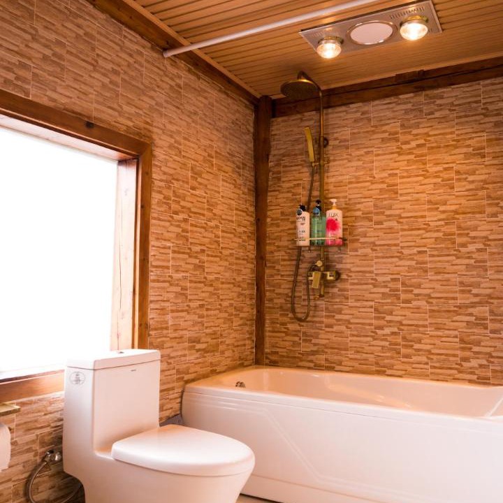 Photo of Bathroom in Shangri-La