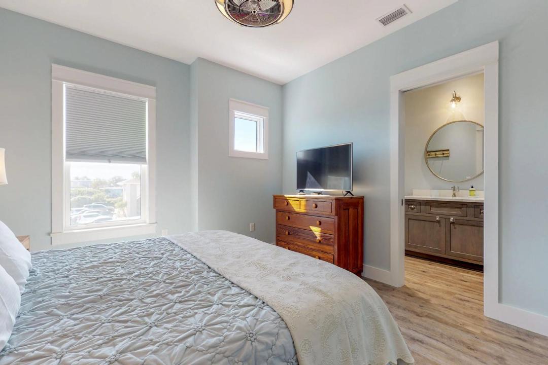 Photo of Bedroom in Fort Walton Beach