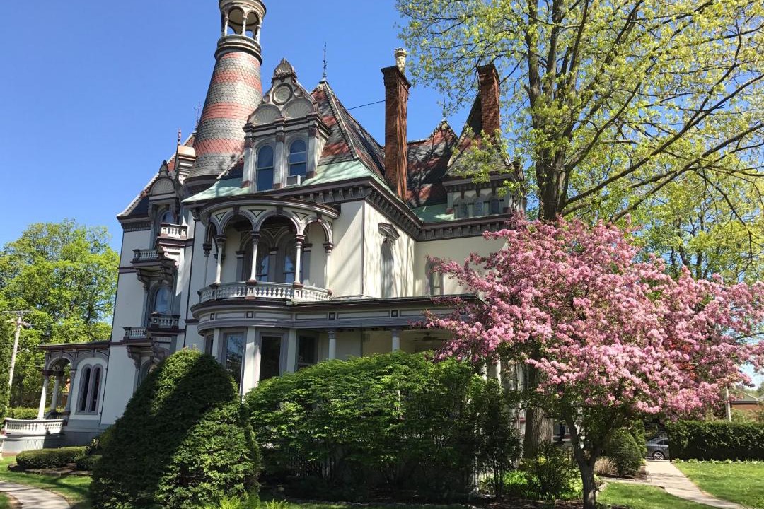 Photo of Buildings in Saratoga Springs