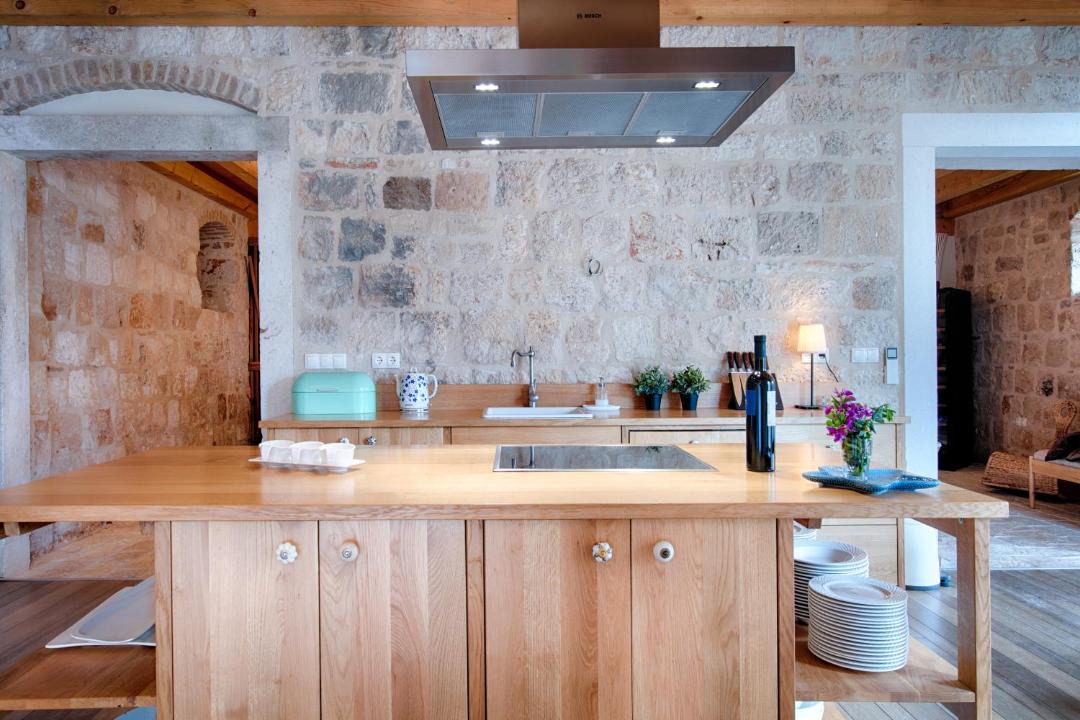 Photo of Kitchen in Cove Rogacic