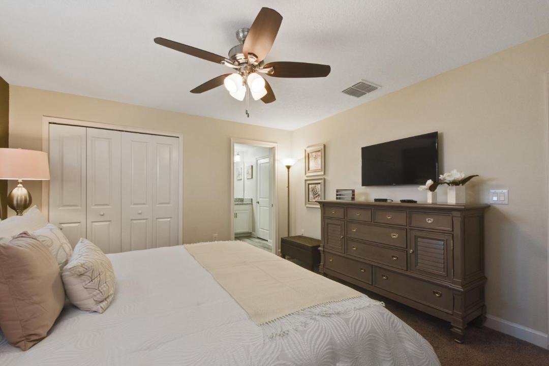 Photo of Bedroom in Davenport