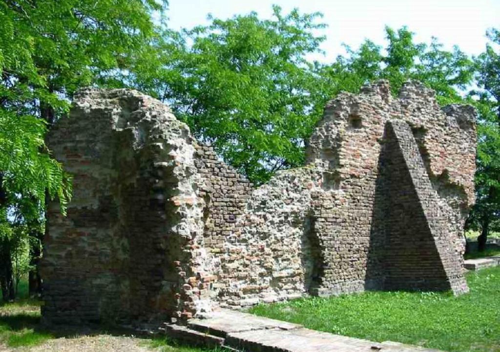 Photo of Buildings in Szekkutas