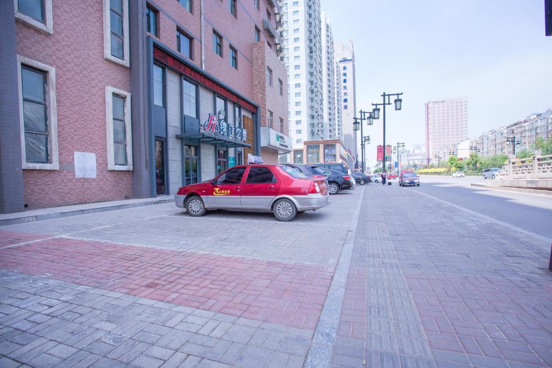 Photo of Buildings in Yungang District