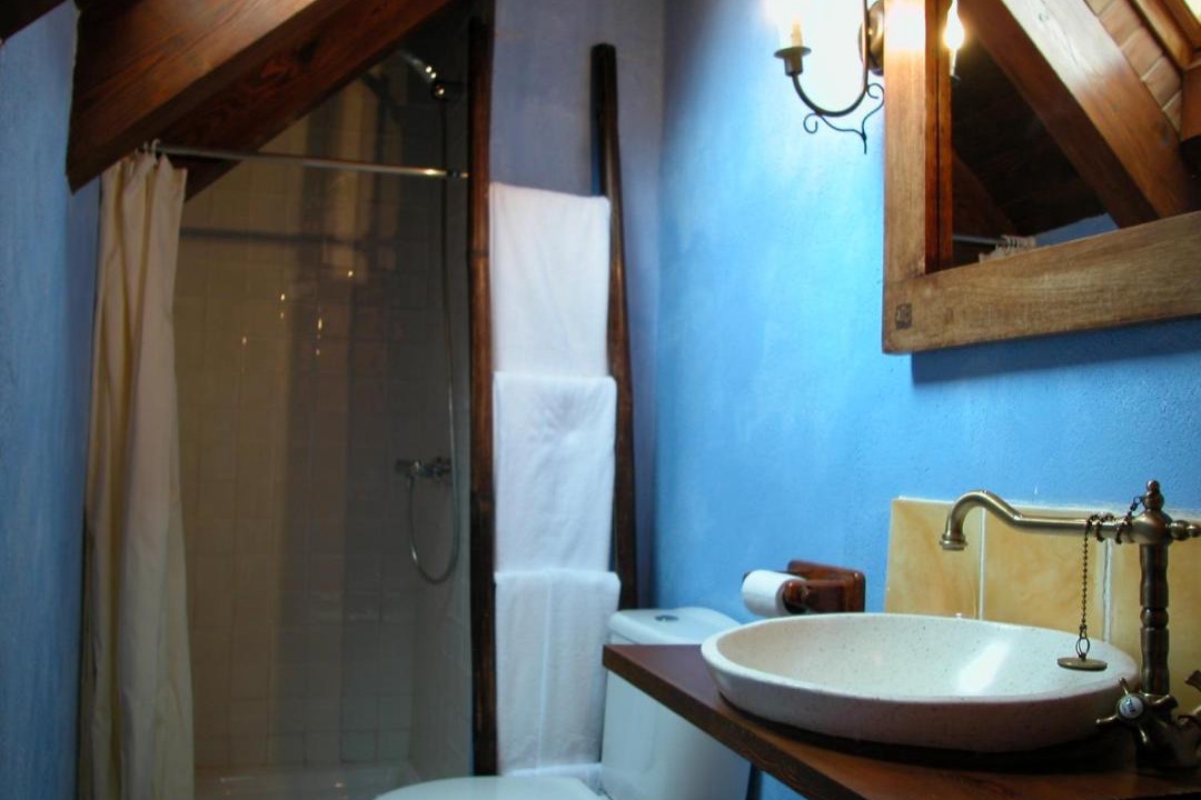 Photo of Bathroom in Isaba