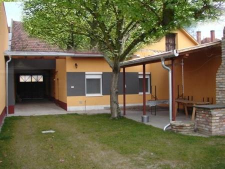 Photo of Buildings in Morahalom