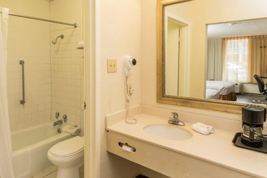 Photo of Bathroom in Cocoa Beach
