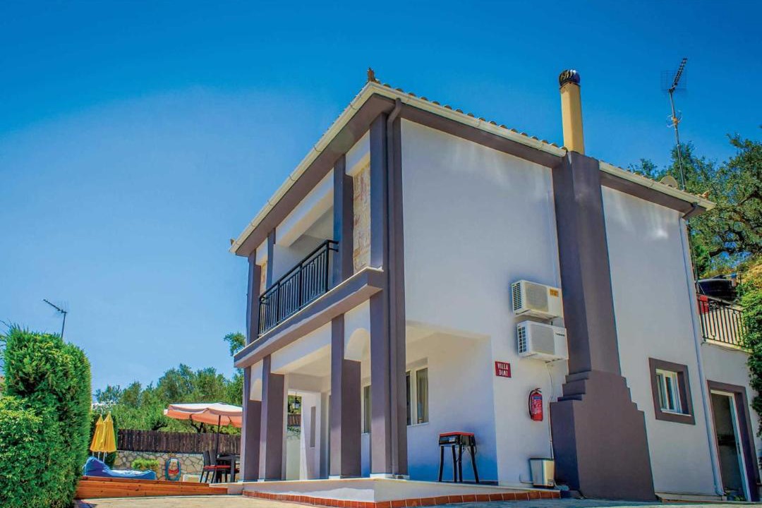 Photo of Buildings in Tsilivi