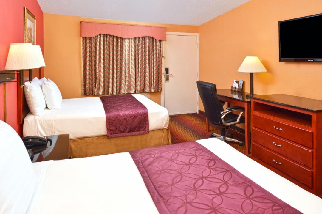 Photo of Bedroom in Nesconset