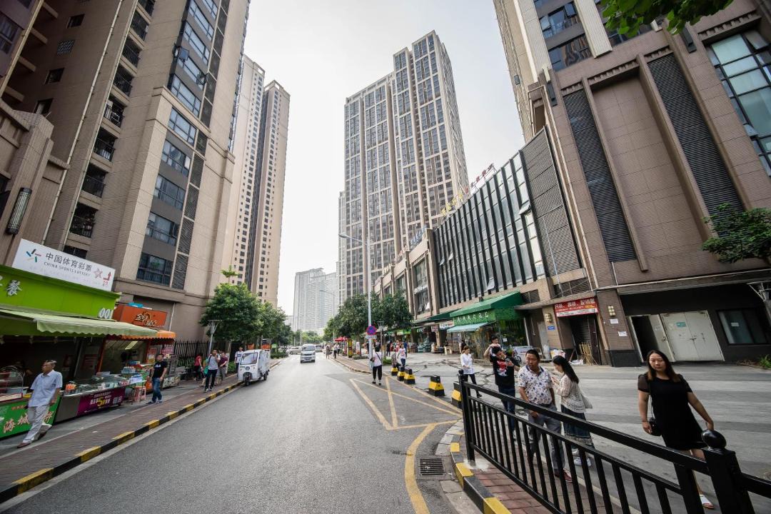 Photo of Buildings in Pazhou Residential District
