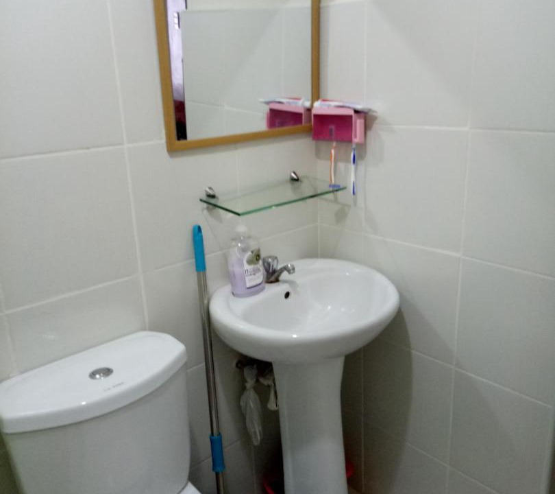 Photo of Bathroom in Moonwalk
