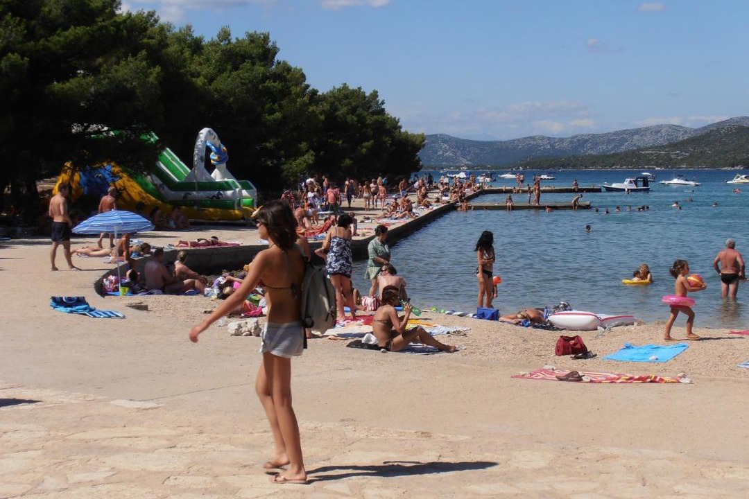 Photo of Human In Picture in Tijesno