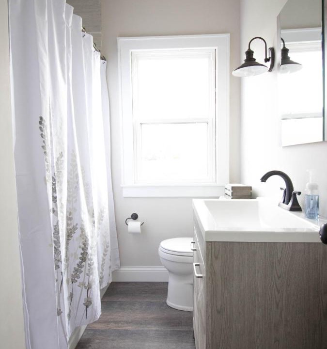 Photo of Bathroom in Dry Ridge