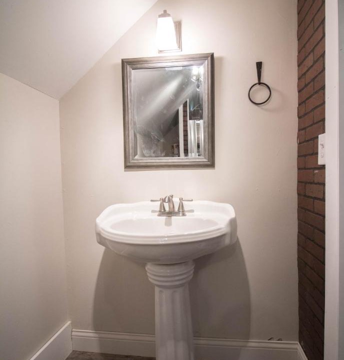Photo of Bathroom in Dry Ridge