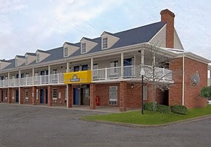Days Inn by Wyndham Auburn