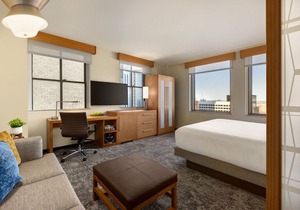 Hyatt Place Houston Downtown