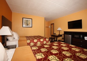 Days Inn by Wyndham Queensbury/Lake George