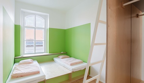 Standard Twin Room - Private Bathroom