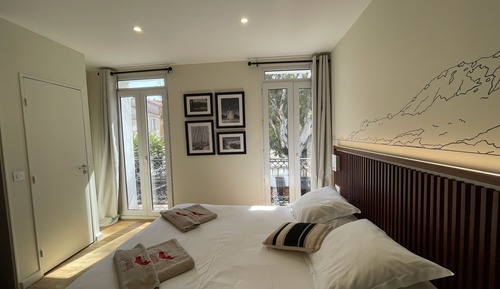Classic Double Room, Ensuite, Park View