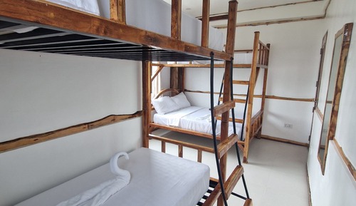 Room, Mountain View