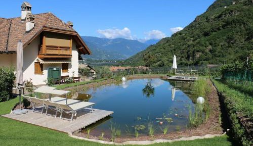 Two-Bedroom Deluxe Apartment with Garden View