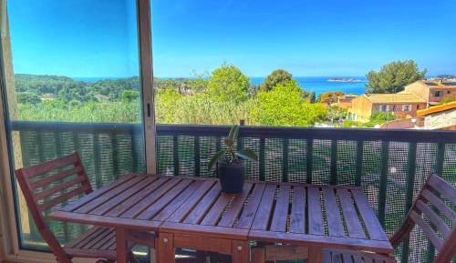 One-Bedroom Apartment with Sea View and Terrace
