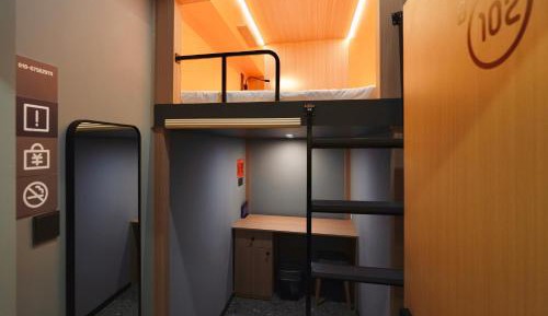 Single Room with Shared Shower and Toilet