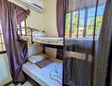 Bed in 8-Bed Mixed Dormitory Room