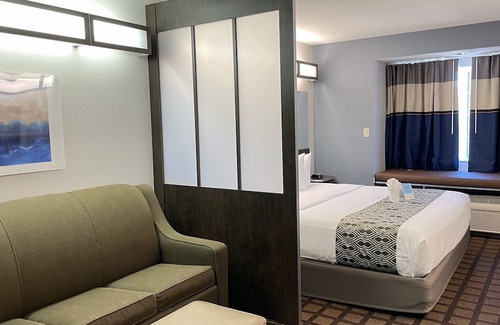 Michigan City Hotel | Microtel Inn & Suites by Wyndham Michigan City