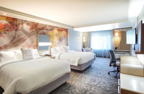 Lenox Hotel | Courtyard by Marriott Lenox Berkshires