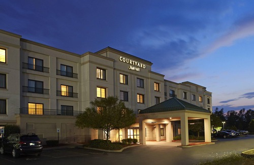 Amherst Hotel | Courtyard by Marriott Buffalo Amherst/University