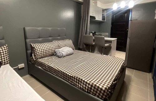 Lapu-Lapu Condo | Cozy studio condo with WiFi, AC, washer in delightful Lapu-Lapu City