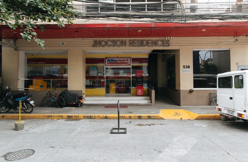 Sampaloc Hotel | Jhocson Residences Manila