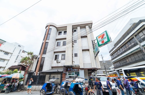 Olongapo Hotel | RedDoorz near Olongapo Bus Terminal