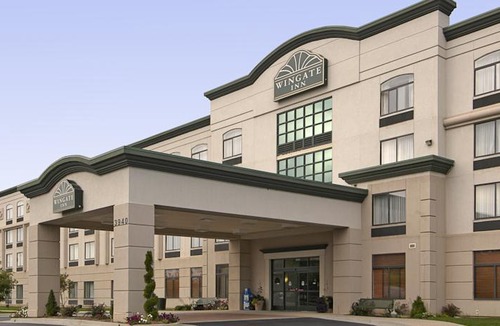 Chantilly Hotel | Wingate by Wyndham - Dulles International