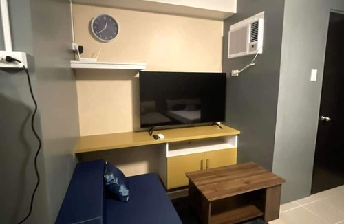 Lapu-Lapu Condo | Cozy studio condo with WiFi, AC, washer in delightful Lapu-Lapu City