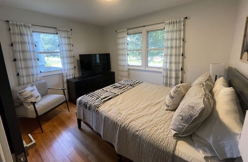 East Syracuse House | Private Home in the heart of East Syracuse