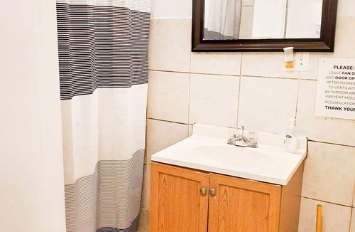 Ocean Hill House | Unique Cozy Footsteps away from Subway.