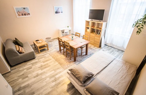 Kecskemet Apartment | Entire Flat in Kecskemét Center
