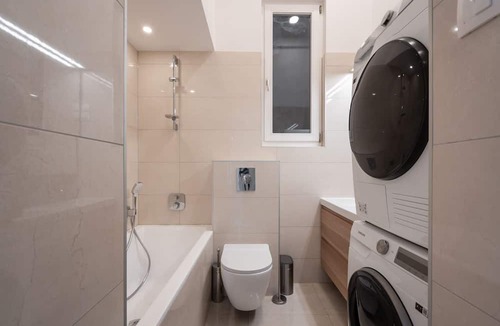 Csarnok negyed Apartment | 3 BR Classical Apartment With a Modern Touch