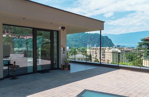 Centro - Piani - Rencio Apartment | Holiday Apartment ‘Erbacher – Gabi’s Suite’ with Mountain View, Sauna and Pool