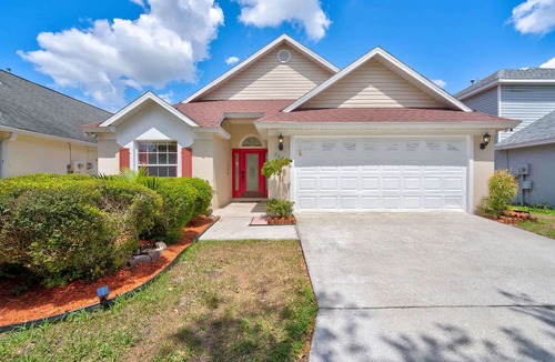 Bridgewater Crossing House | Relaxing Davenport Escape with Pool