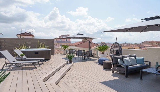 VI SUITES