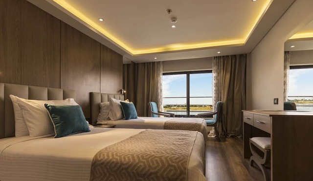 SUNRISE Semiramis II Cruise